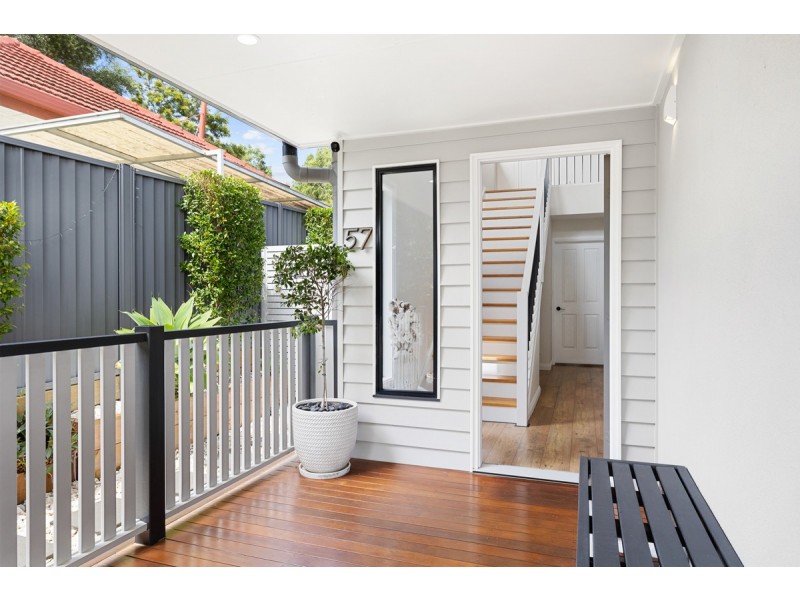 57 Broadwater Road, Mount Gravatt East QLD 4122