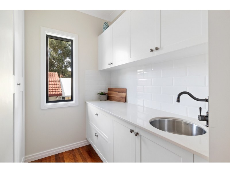 57 Broadwater Road, Mount Gravatt East QLD 4122