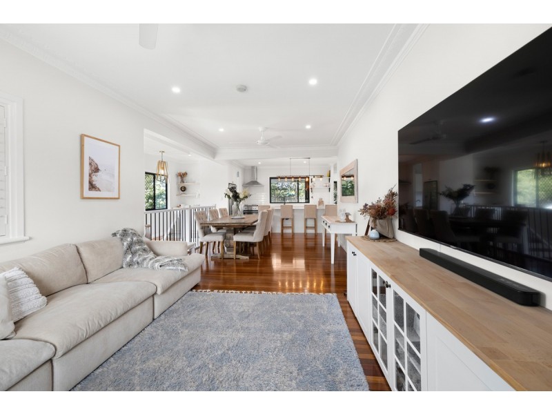 57 Broadwater Road, Mount Gravatt East QLD 4122