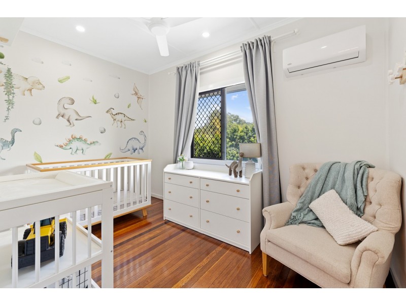 57 Broadwater Road, Mount Gravatt East QLD 4122