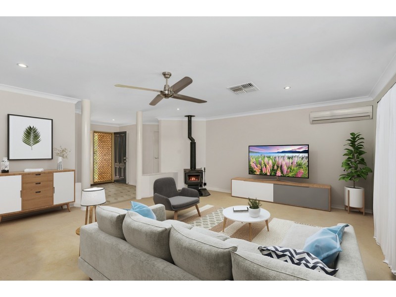 16 Ponderosa Place, Forest Lake QLD 4078