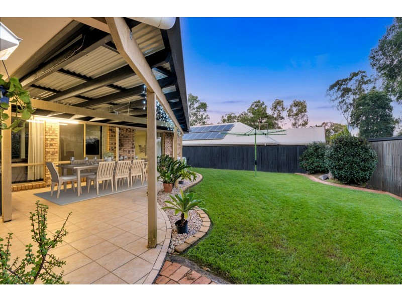 16 Ponderosa Place, Forest Lake QLD 4078
