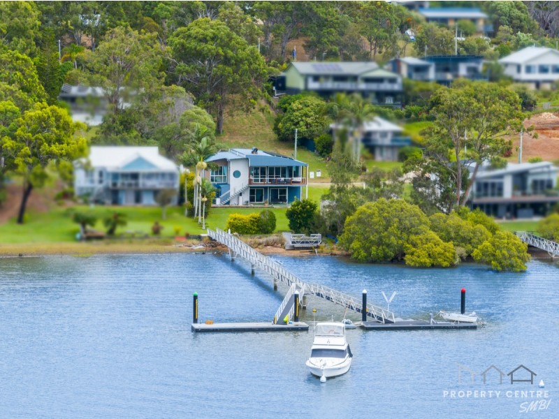 99 Wahine Drive, Russell Island QLD 4184