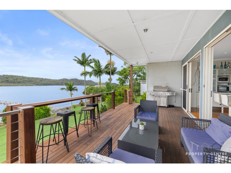 99 Wahine Drive, Russell Island QLD 4184