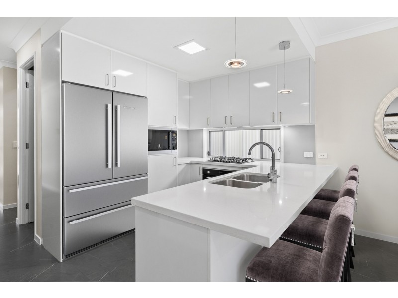 13/100-106 Sturgeon Street, Ormiston QLD 4160