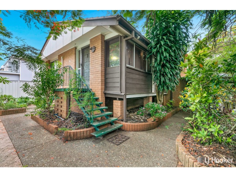 24 Stradbroke Street, Redland Bay QLD 4165