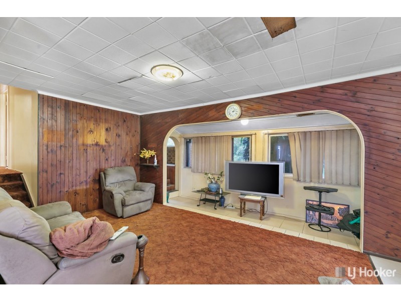 24 Stradbroke Street, Redland Bay QLD 4165