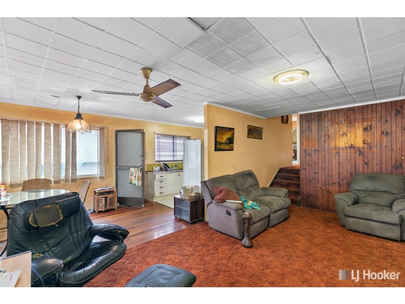 24 Stradbroke Street, Redland Bay QLD 4165