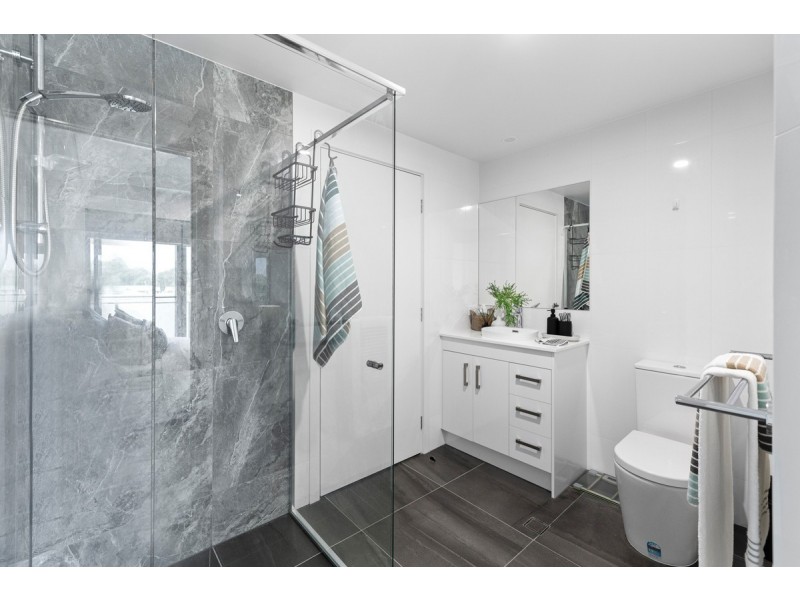 208/152-154 Middle Street, Cleveland QLD 4163