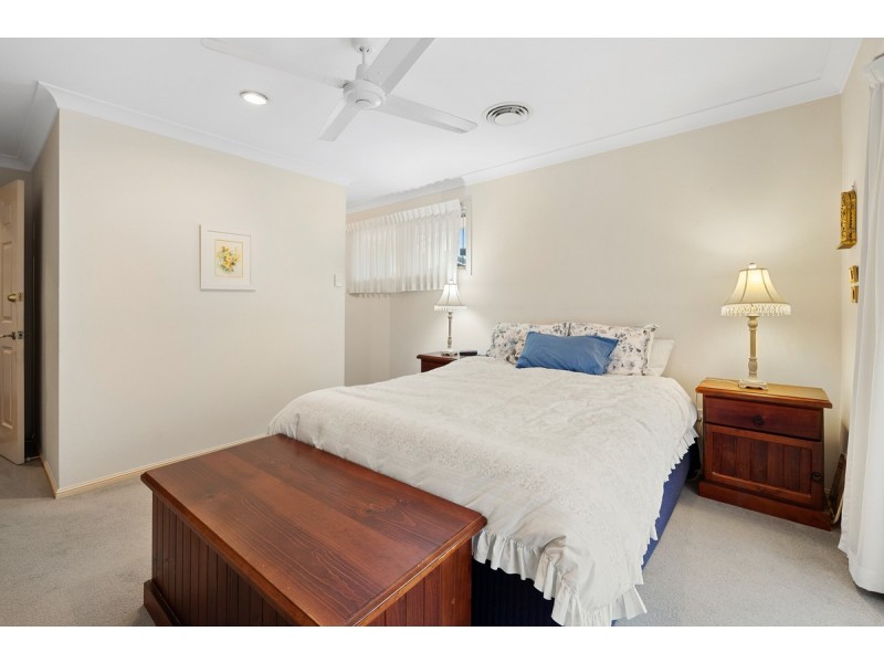 55 Kilmorey Street, Carindale QLD 4152