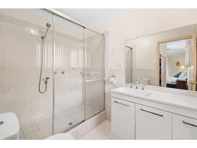 55 Kilmorey Street, Carindale QLD 4152