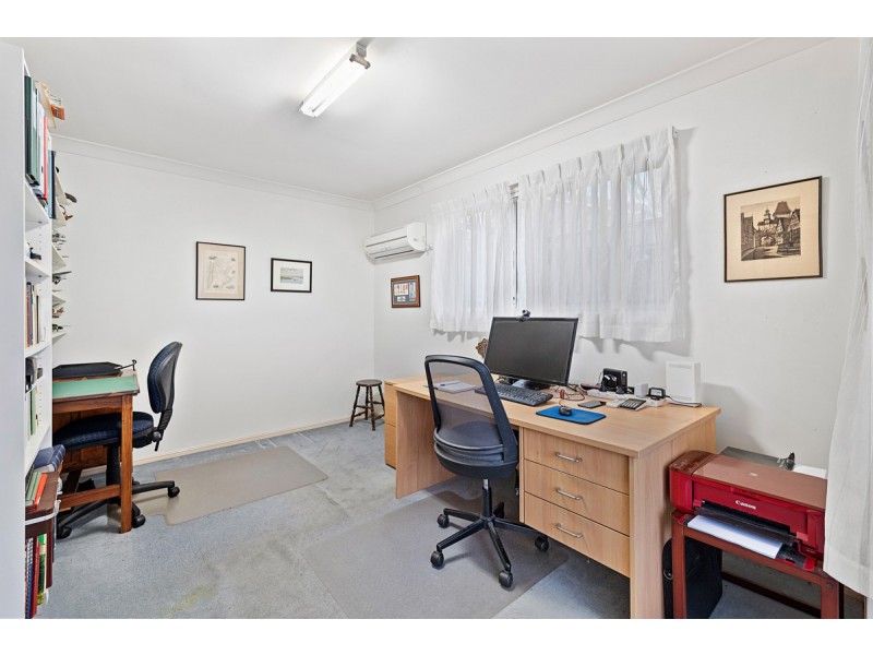 55 Kilmorey Street, Carindale QLD 4152