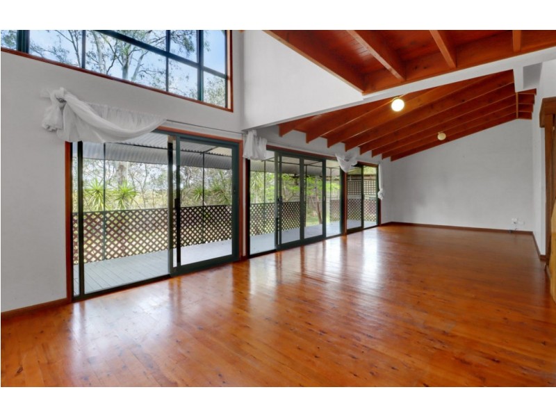 30 Pear Street, Redland Bay QLD 4165