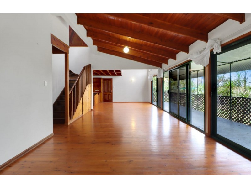 30 Pear Street, Redland Bay QLD 4165