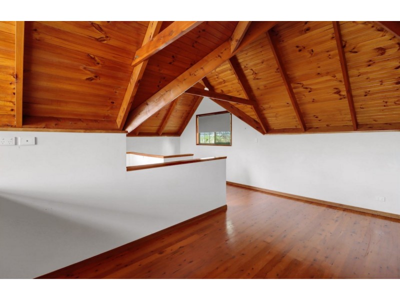 30 Pear Street, Redland Bay QLD 4165