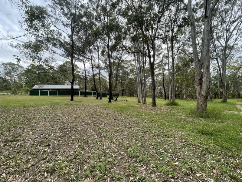 33 Lea-Weena Avenue, Russell Island QLD 4184