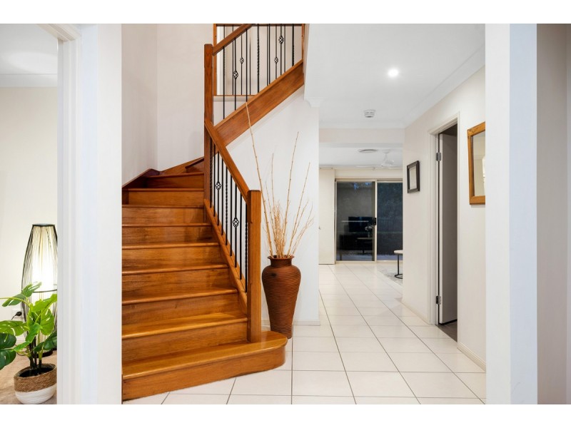 12 Brinley Place, Sinnamon Park QLD 4073