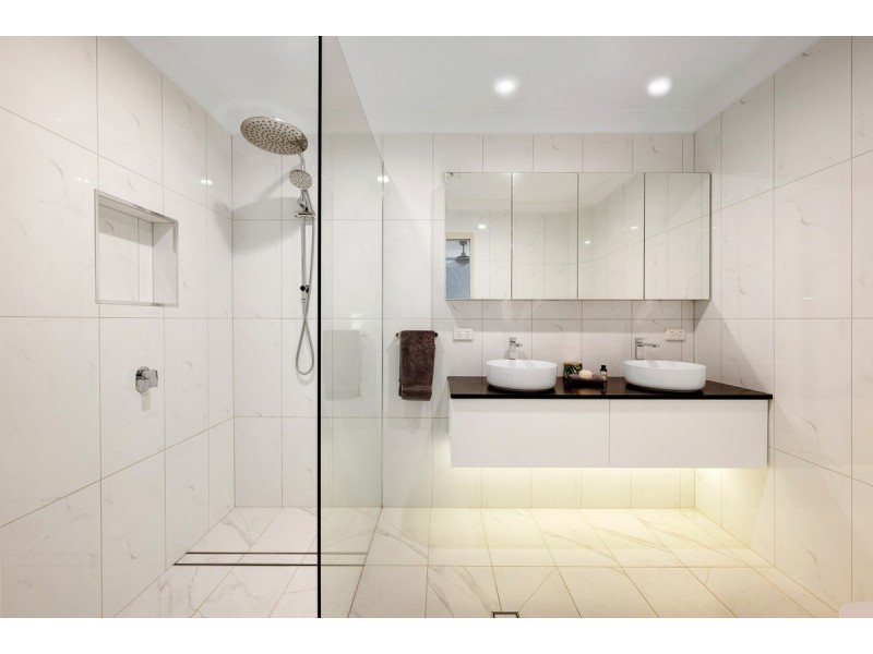 12 Brinley Place, Sinnamon Park QLD 4073