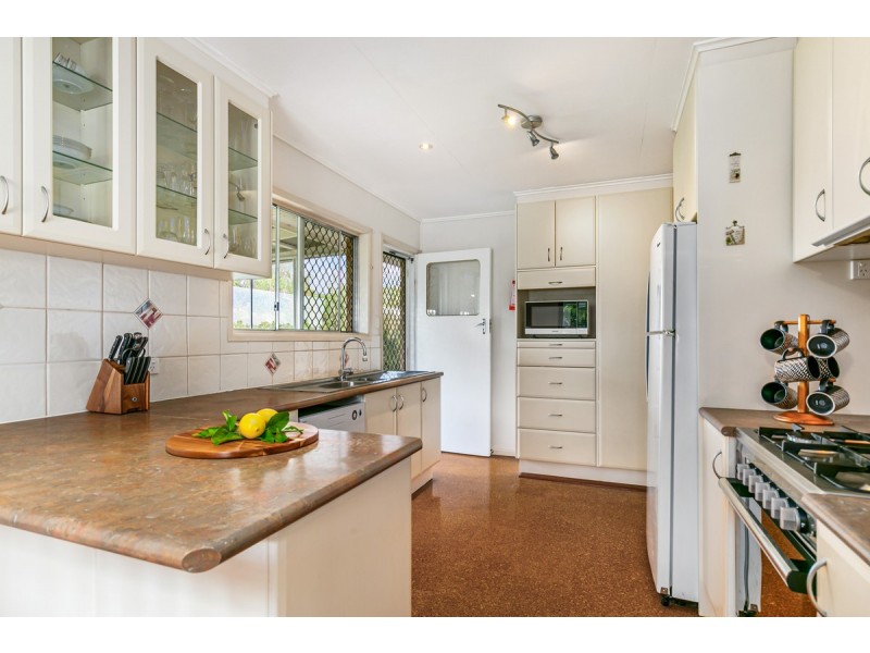 31-33 Wilkie Street, Redland Bay QLD 4165
