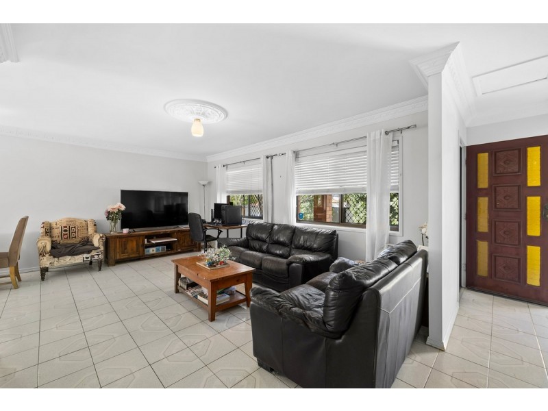 321 Belmont Road, Belmont QLD 4153