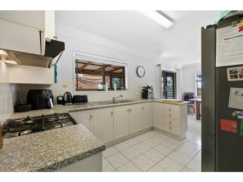 321 Belmont Road, Belmont QLD 4153