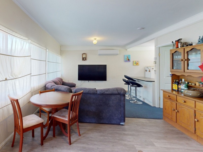 34 Kianawah Road, Wynnum West QLD 4178