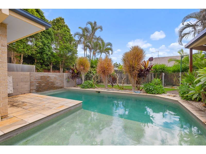 13 Saint Clair Court, Redland Bay QLD 4165