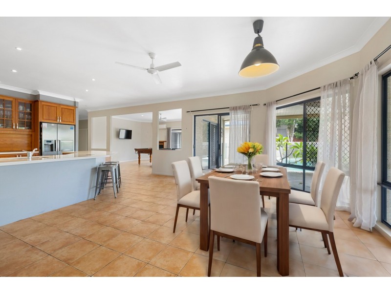 13 Saint Clair Court, Redland Bay QLD 4165