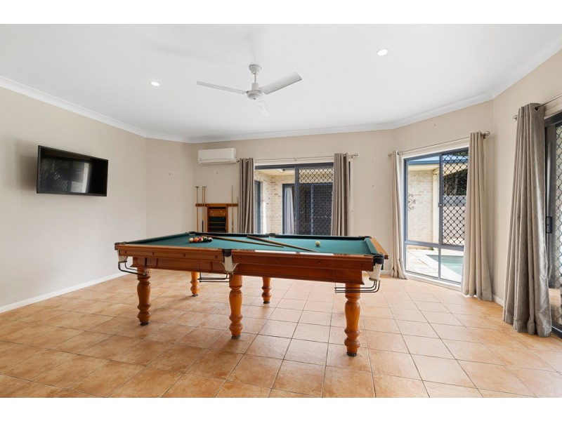 13 Saint Clair Court, Redland Bay QLD 4165
