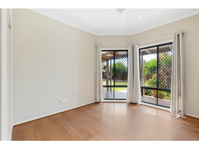 13 Saint Clair Court, Redland Bay QLD 4165