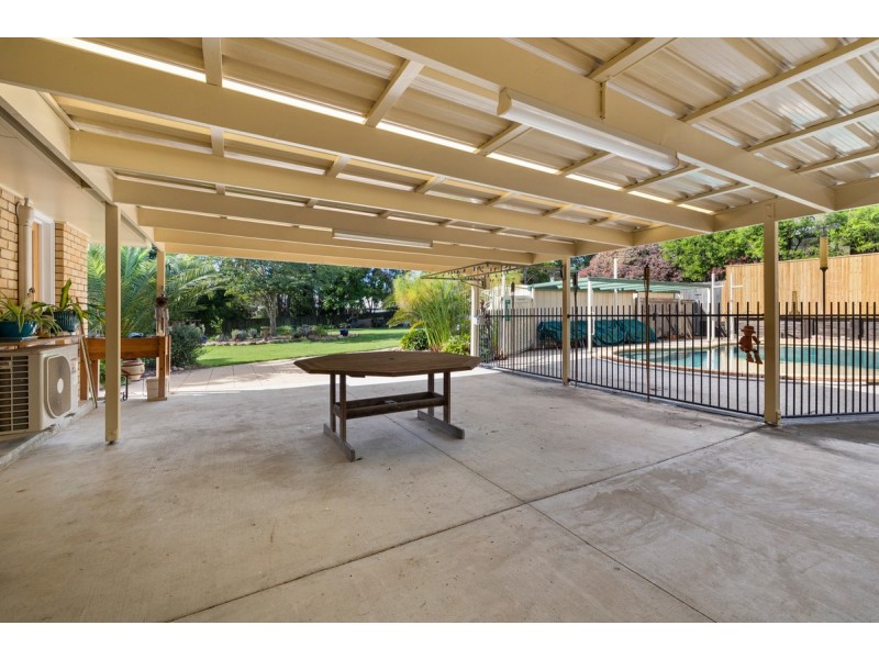 4 Caston Court, Birkdale QLD 4159