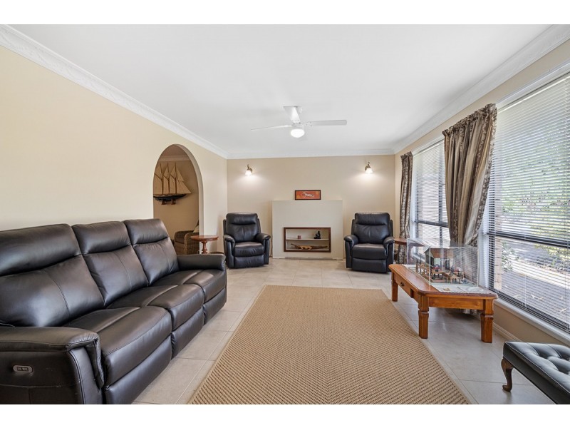 4 Caston Court, Birkdale QLD 4159