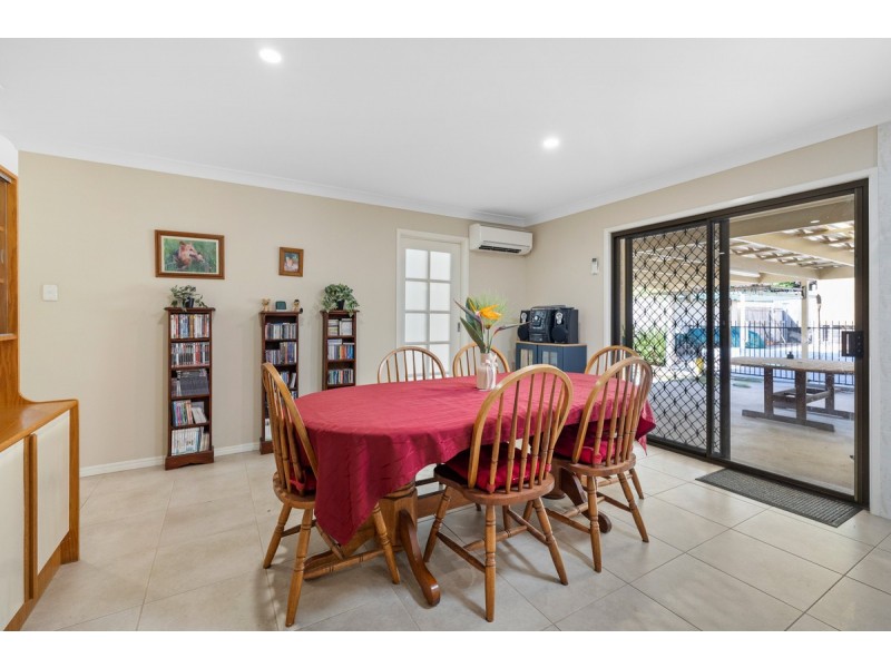 4 Caston Court, Birkdale QLD 4159