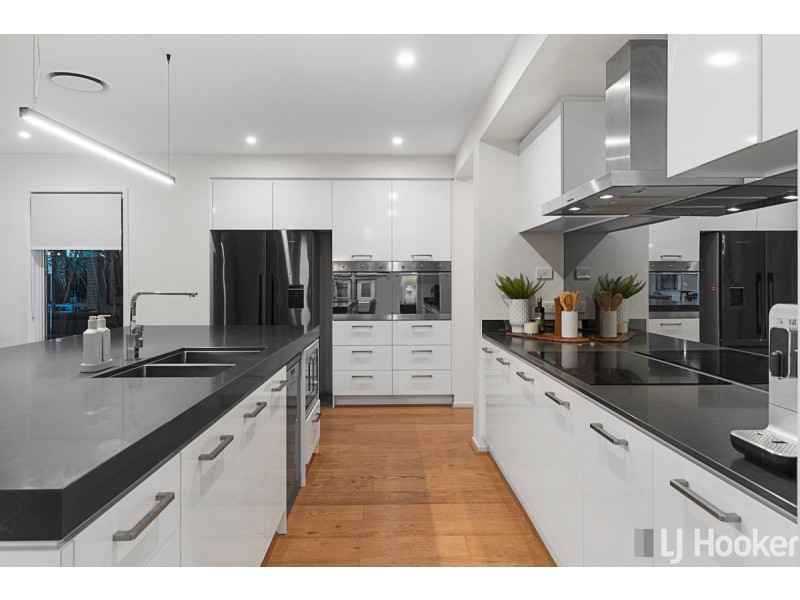 8 Seawater Street, Thornlands QLD 4164