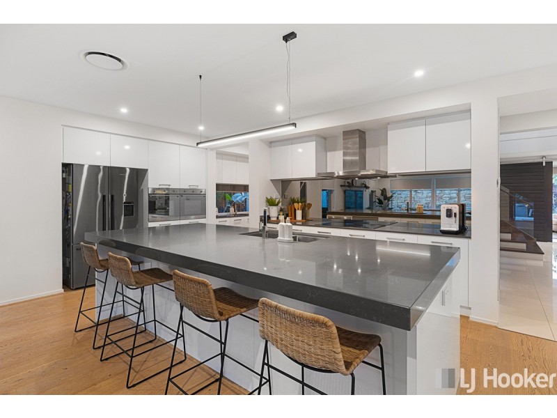 8 Seawater Street, Thornlands QLD 4164