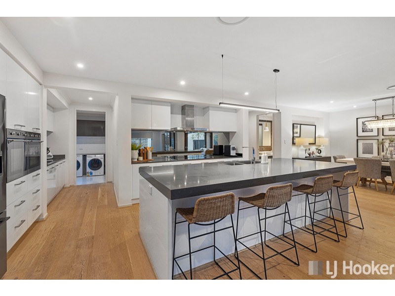 8 Seawater Street, Thornlands QLD 4164