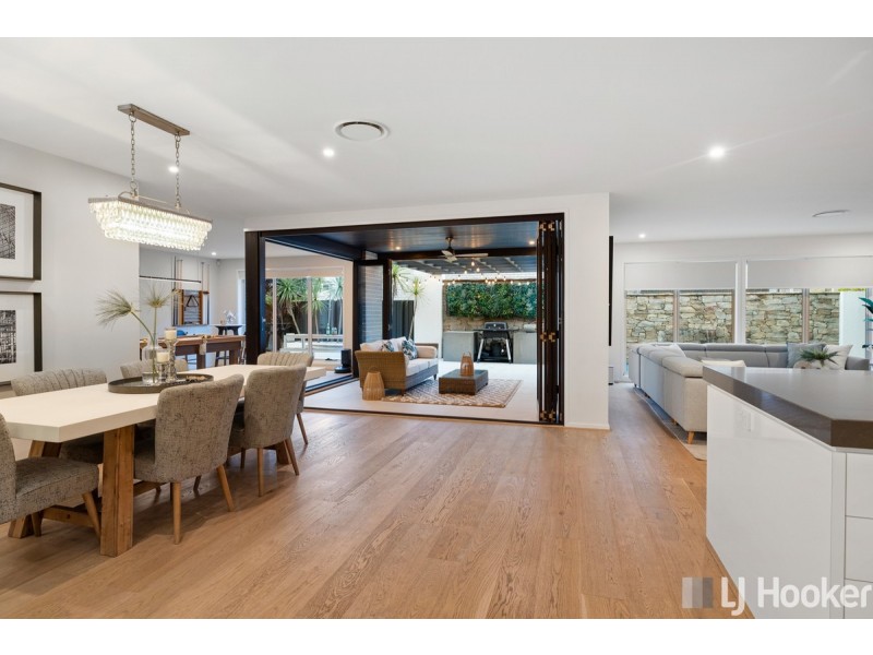 8 Seawater Street, Thornlands QLD 4164