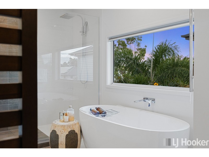 8 Seawater Street, Thornlands QLD 4164