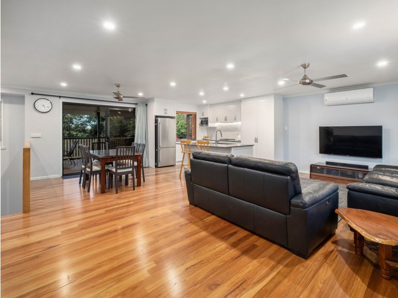 59 Lima Street, Edens Landing QLD 4207