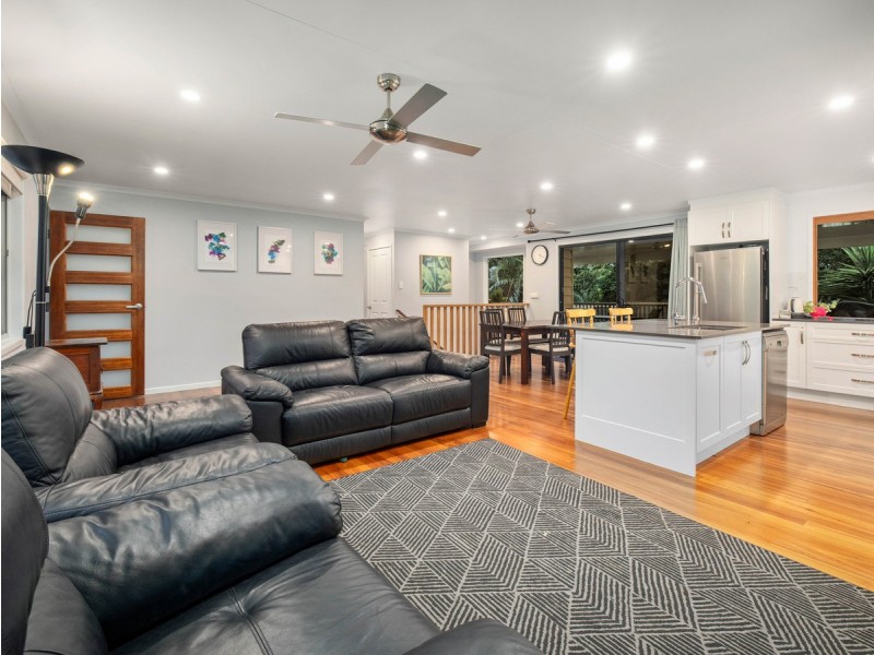 59 Lima Street, Edens Landing QLD 4207