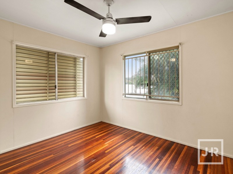 8 Eccles Street, Wynnum West QLD 4178