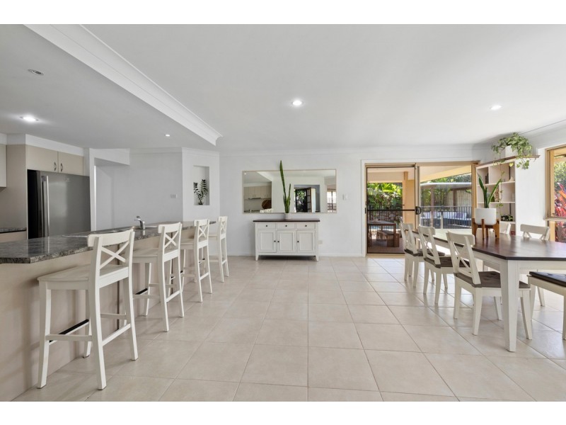 12 Aquila Street, Redland Bay QLD 4165
