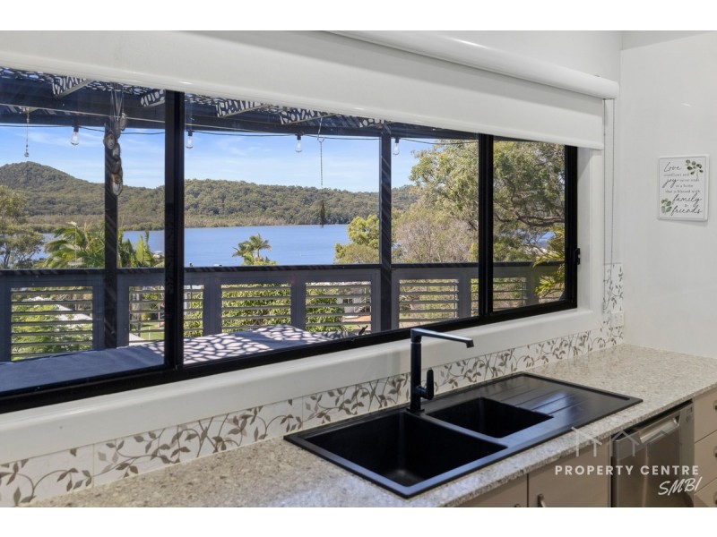15 Island View Road, Russell Island QLD 4184