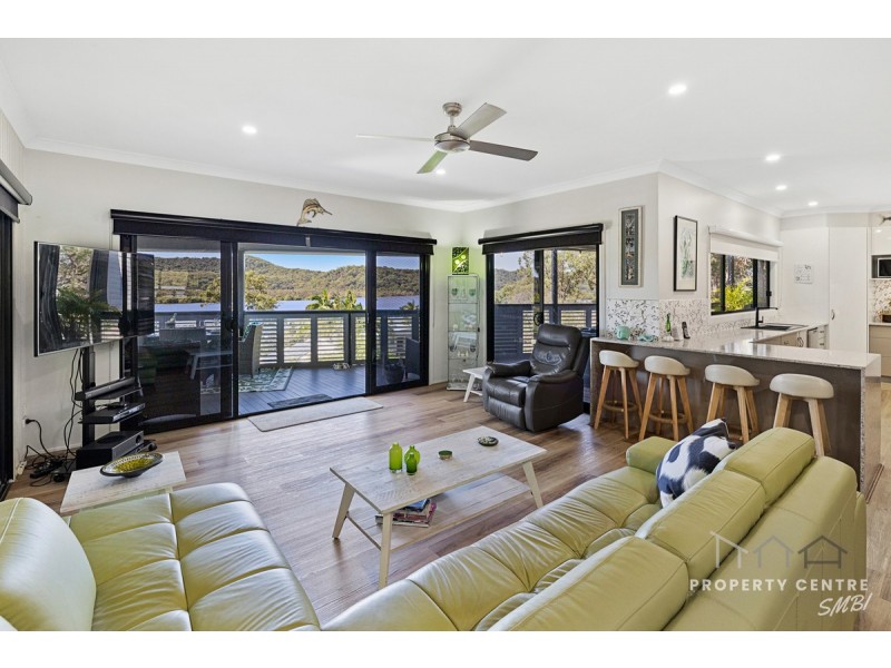 15 Island View Road, Russell Island QLD 4184