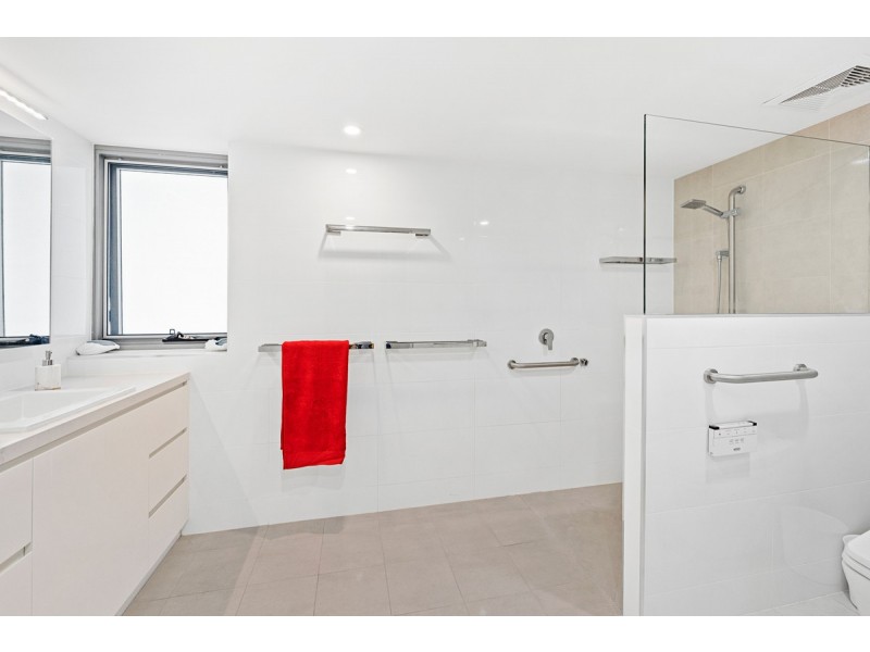 41/36 Woodcliffe Crescent, Woody Point QLD 4019