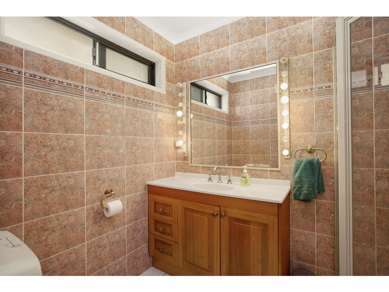 119 Shore Street North, Cleveland QLD 4163