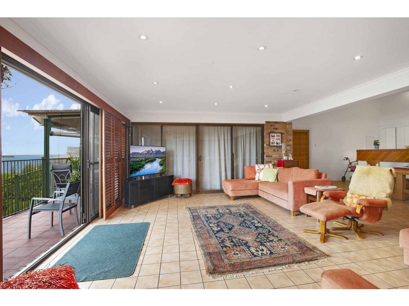 119 Shore Street North, Cleveland QLD 4163