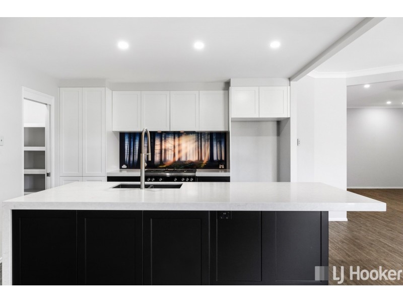 57 Morris Circuit, Thornlands QLD 4164