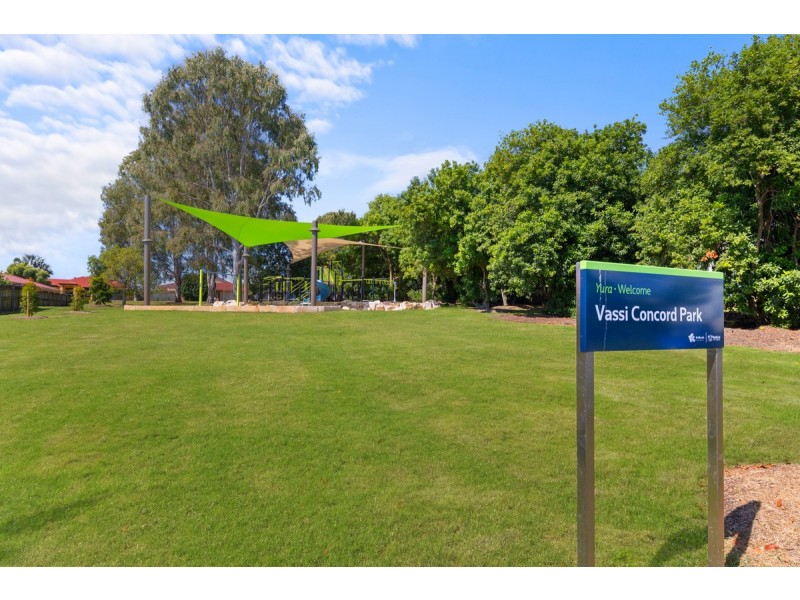 23 Lowanna Terrace, Cleveland QLD 4163