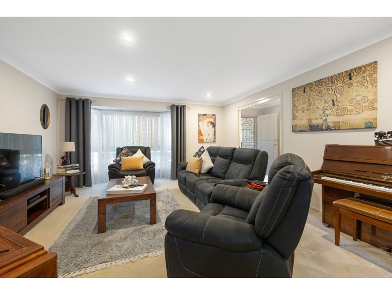 21 Turnberry Place, Carindale QLD 4152